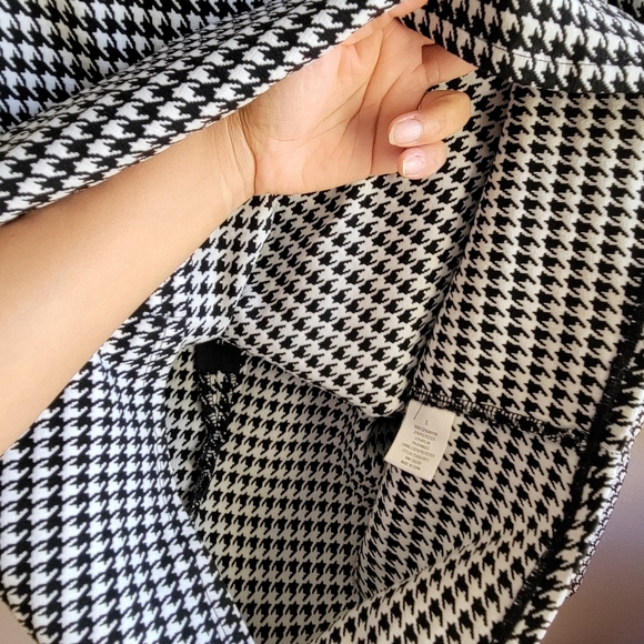 Mi ami Size Small Black & White Checkered Women's Dress Snall Puff Shoulder - Picture 8 of 11